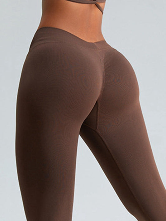 V-Back Sculpt Scrunch Bum Leggings