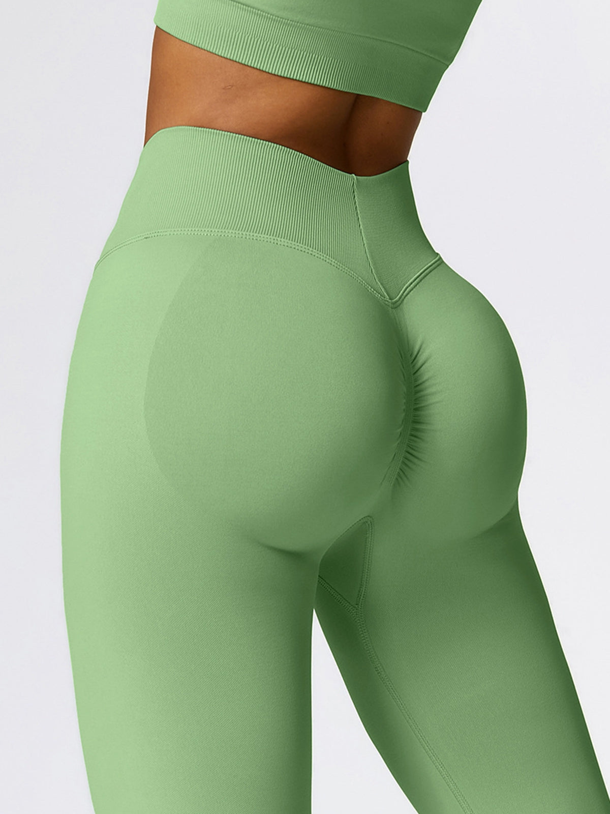 Seamless V-Back Scrunch Bum Hip-lift Leggings