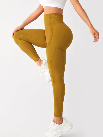 Sculpted Fit Seamless Scrunch Bum Leggings