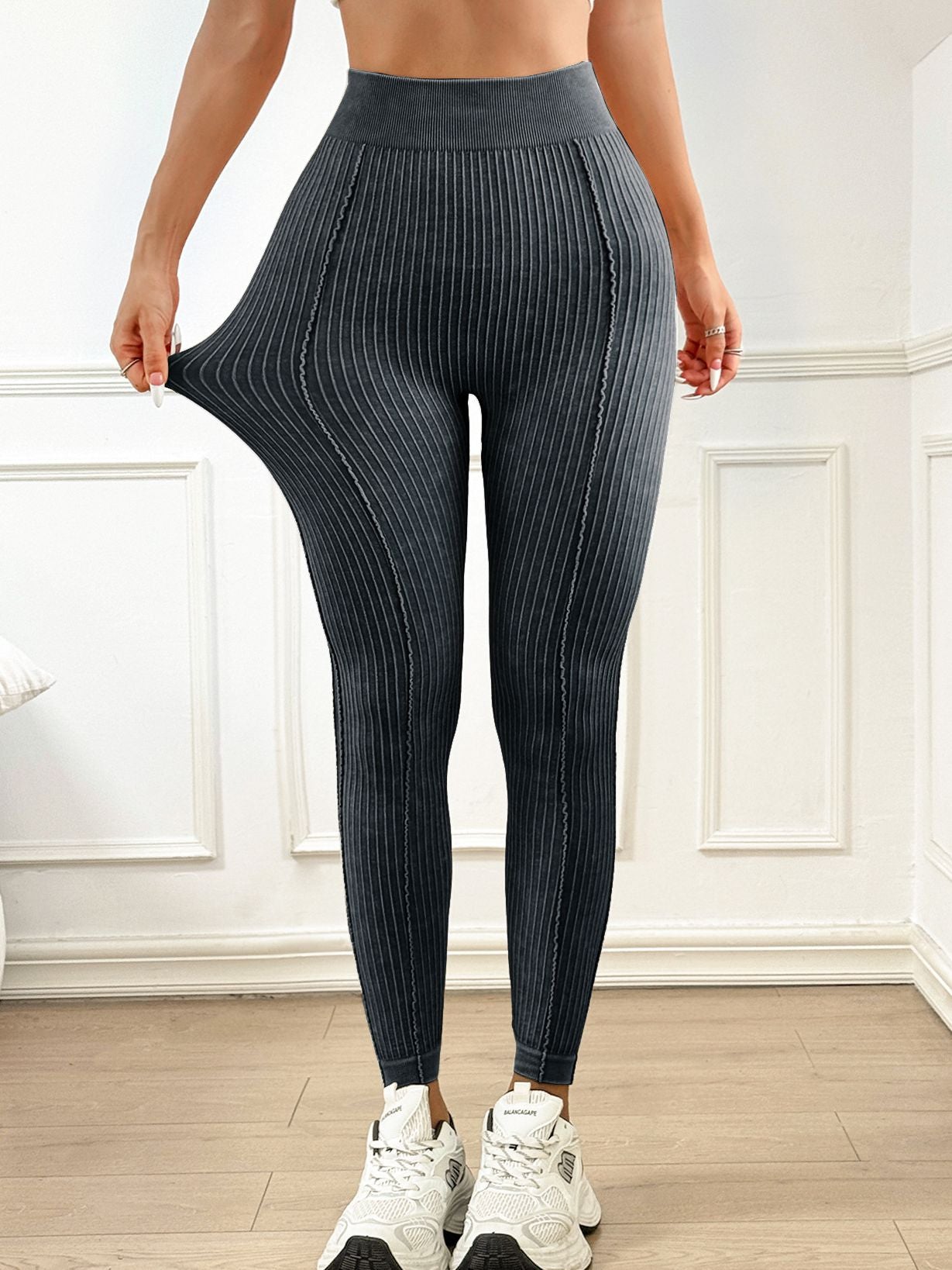 Ribbed V-Waist Scrunch High-waisted Bum Leggings