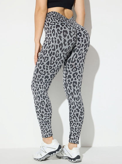 Bold Leopard Deep V-Back Leggings