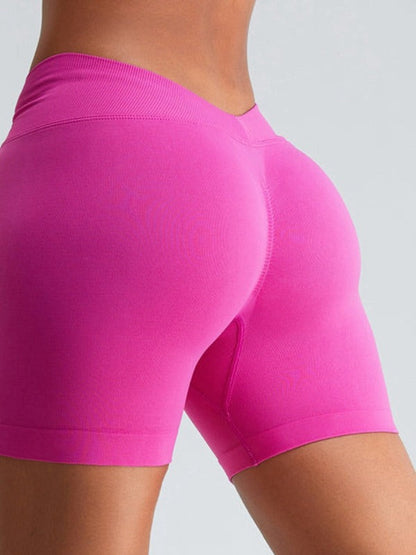 V-Back Sculpt Scrunch Bum Leggings