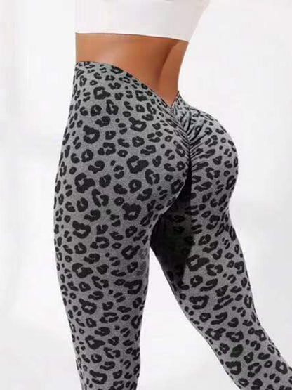 Bold Leopard Deep V-Back Leggings